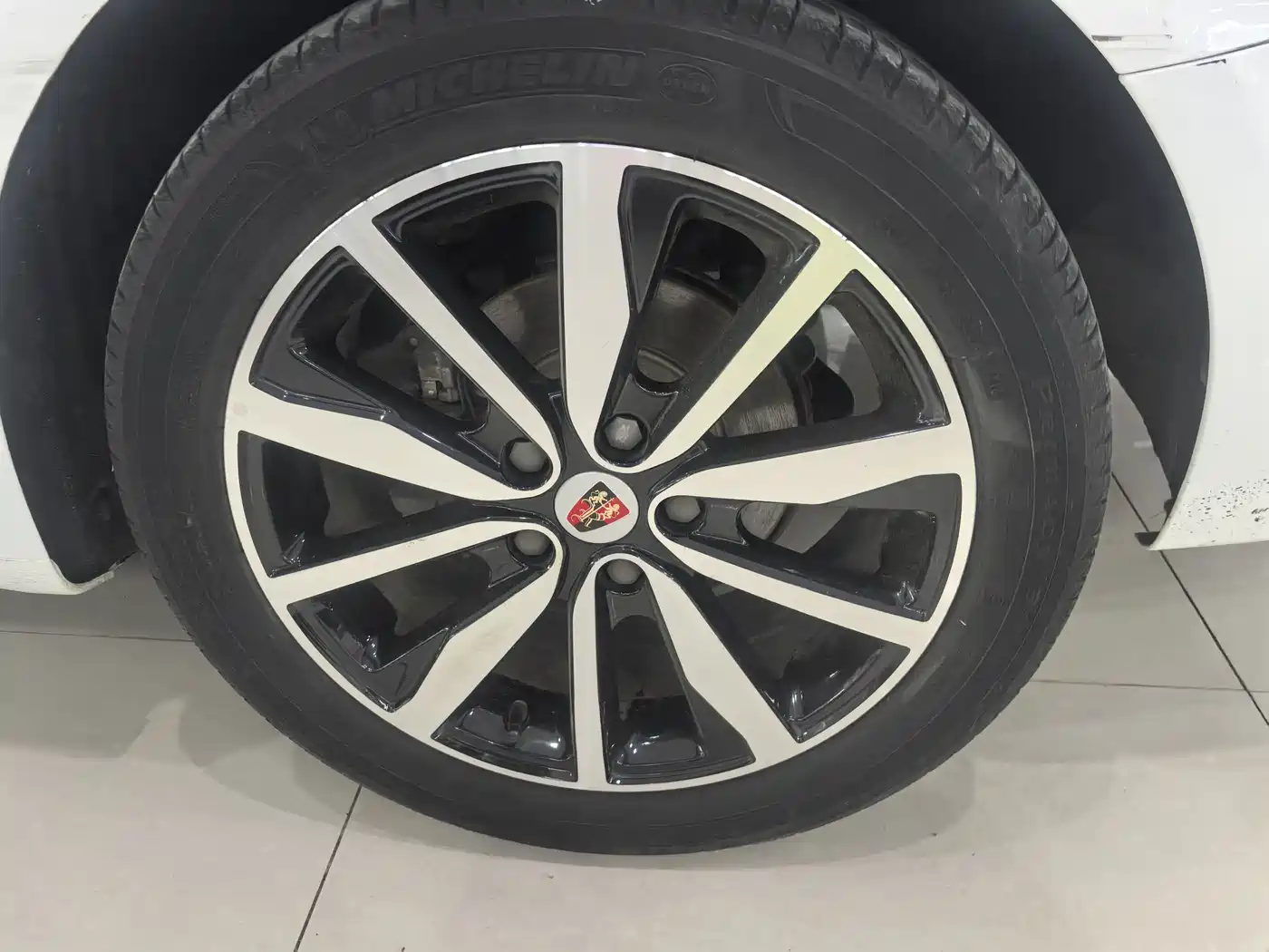 Photo 11 - Roewe i6