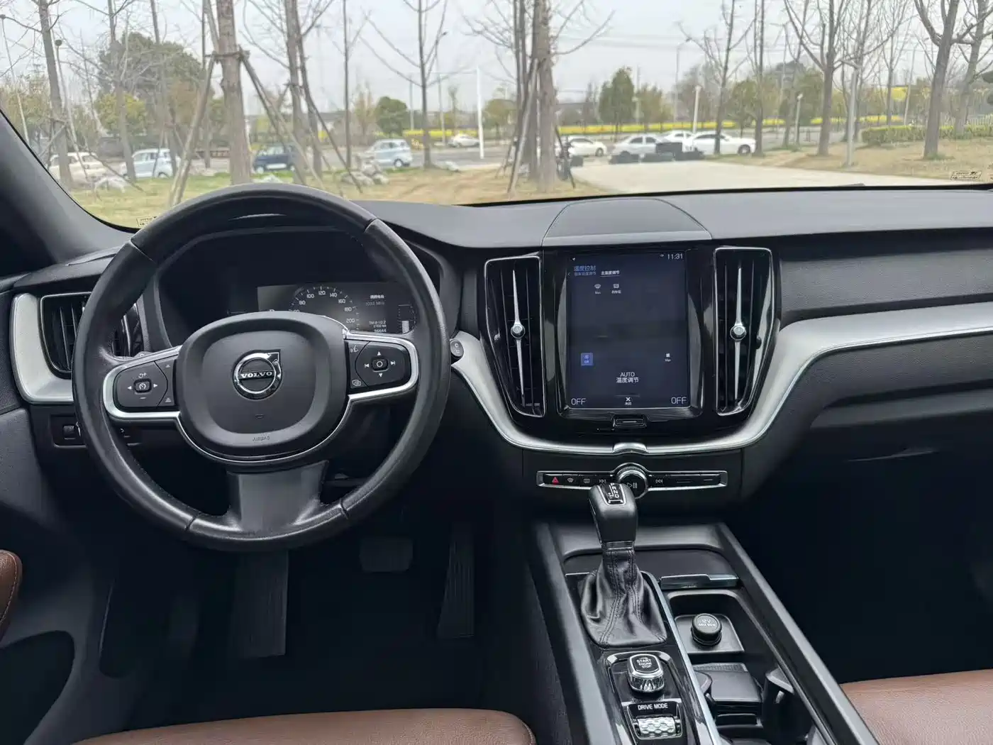 Фото 40 - Volvo XC60