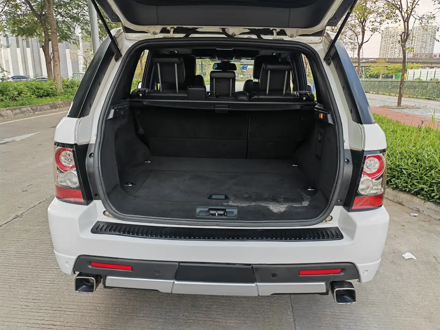 Land Rover Range Rover Sport 2012 3.0 TDV6 HSE Diesel Version фото 15