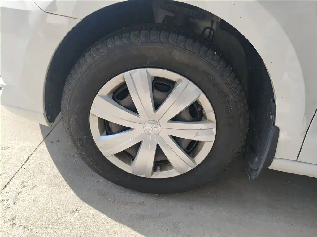 Volkswagen Jetta 2017 1.5L Automatic Fashion фото 25