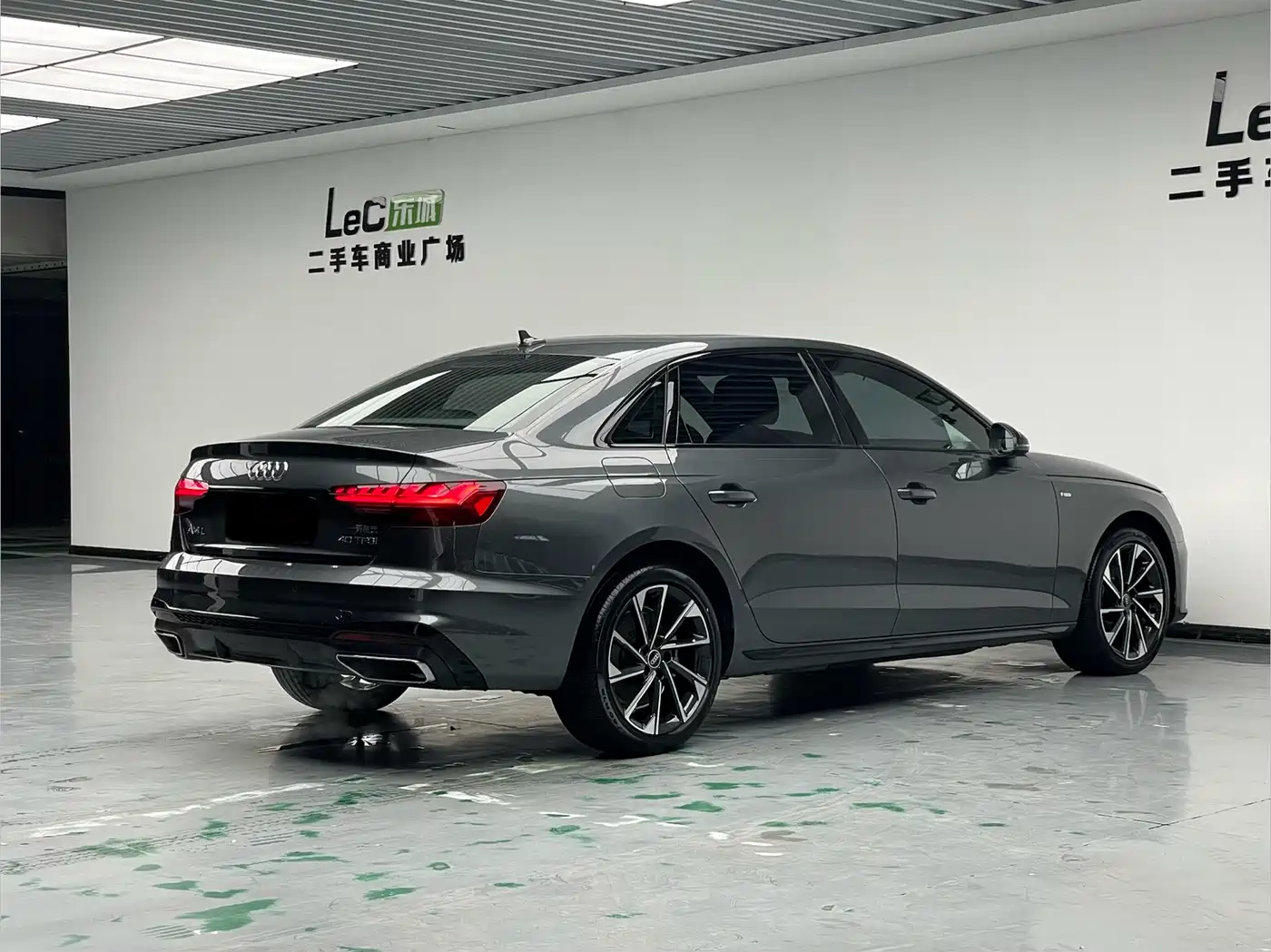 Audi A4L 2023 40 TFSI Luxury Sport фото 4