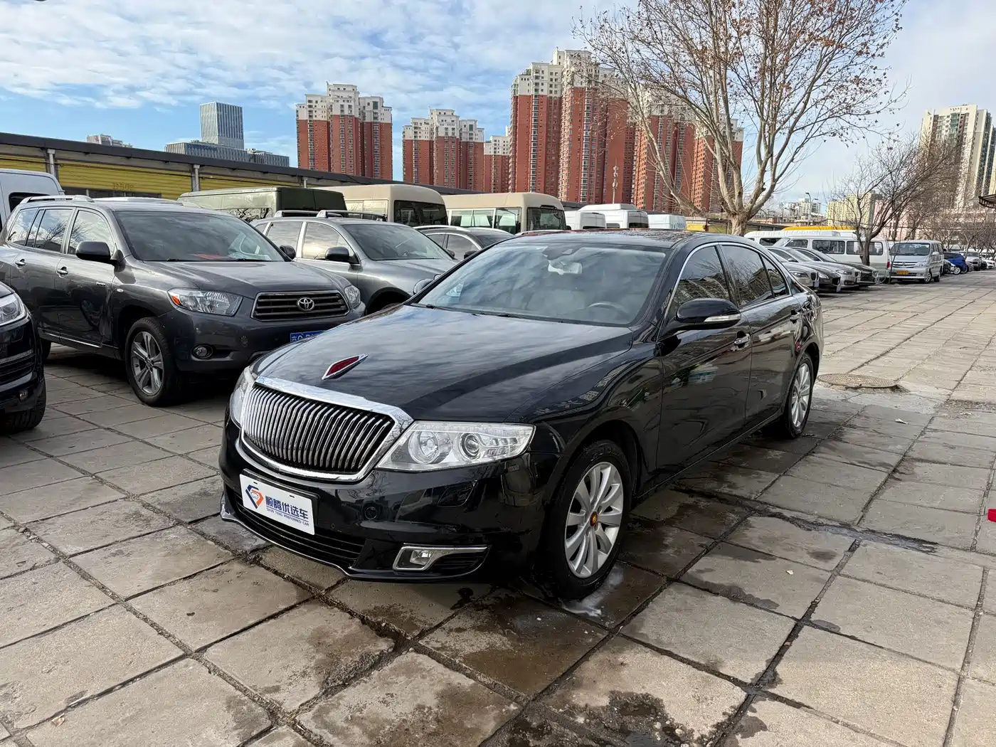 Hongqi H7