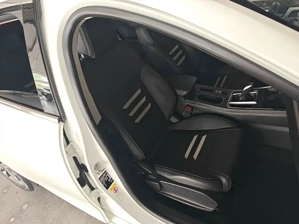 BYD Qin Pro 2019 2019 Super Energy Edition 1.5TI Auto Smart Connection Sharp Enjoyment Type China V