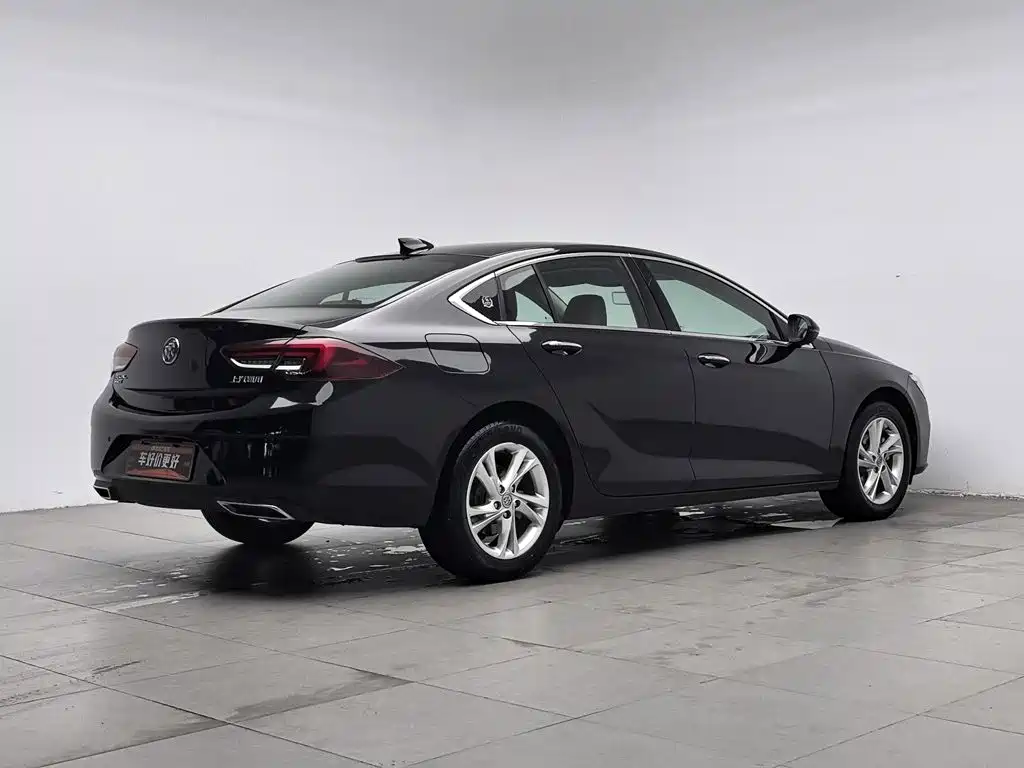 Фото 2 - Buick Regal
