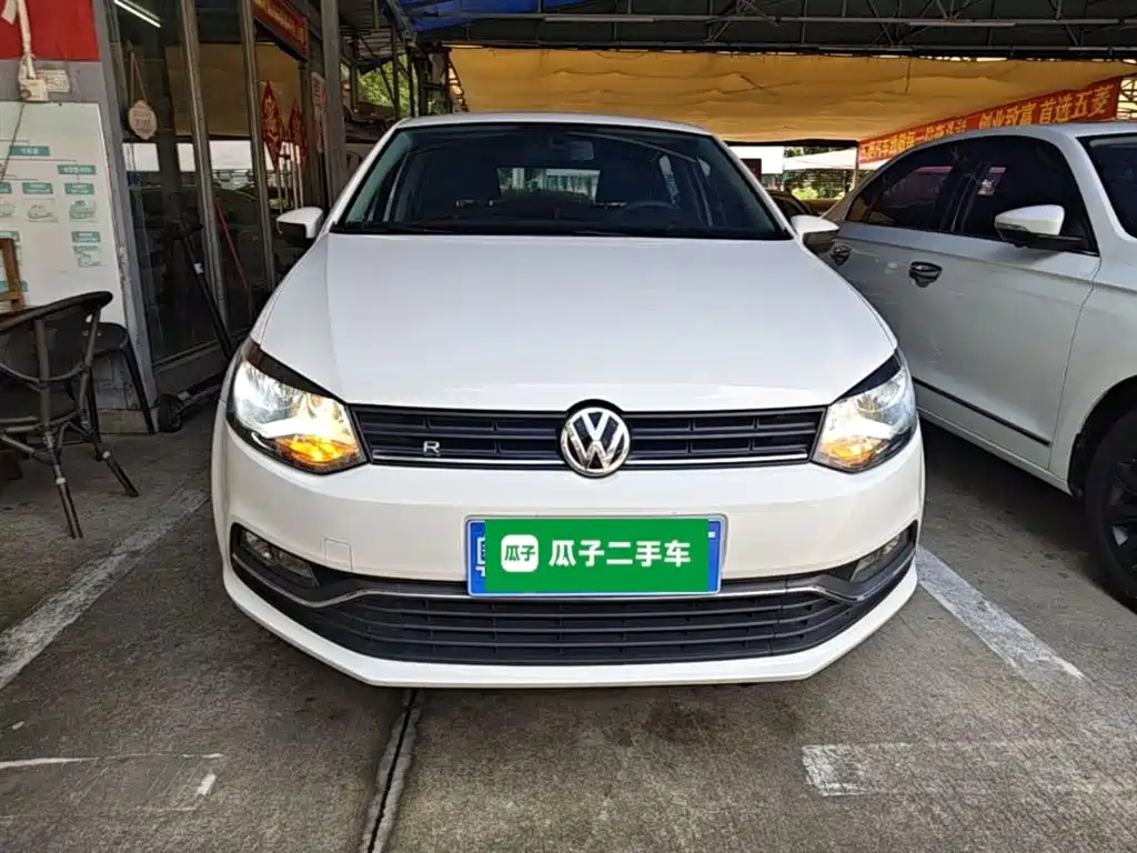 Volkswagen Polo 2018 1.5L Manual Safe Drive фото 3