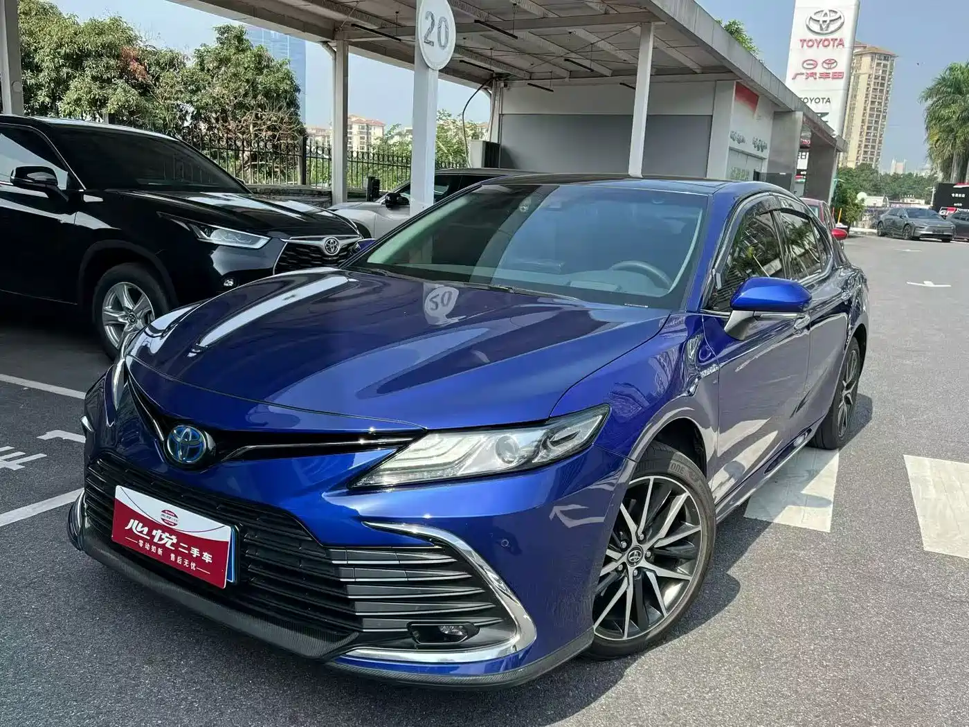 Toyota Camry 2021 Hybrid 2.5HG Luxury Edition
