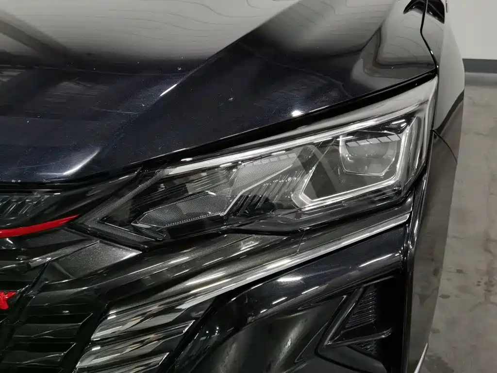 Dongfeng Aeolus Yixuan MAX 2023 2023 1.5T Ultra Stylish Dad Edition