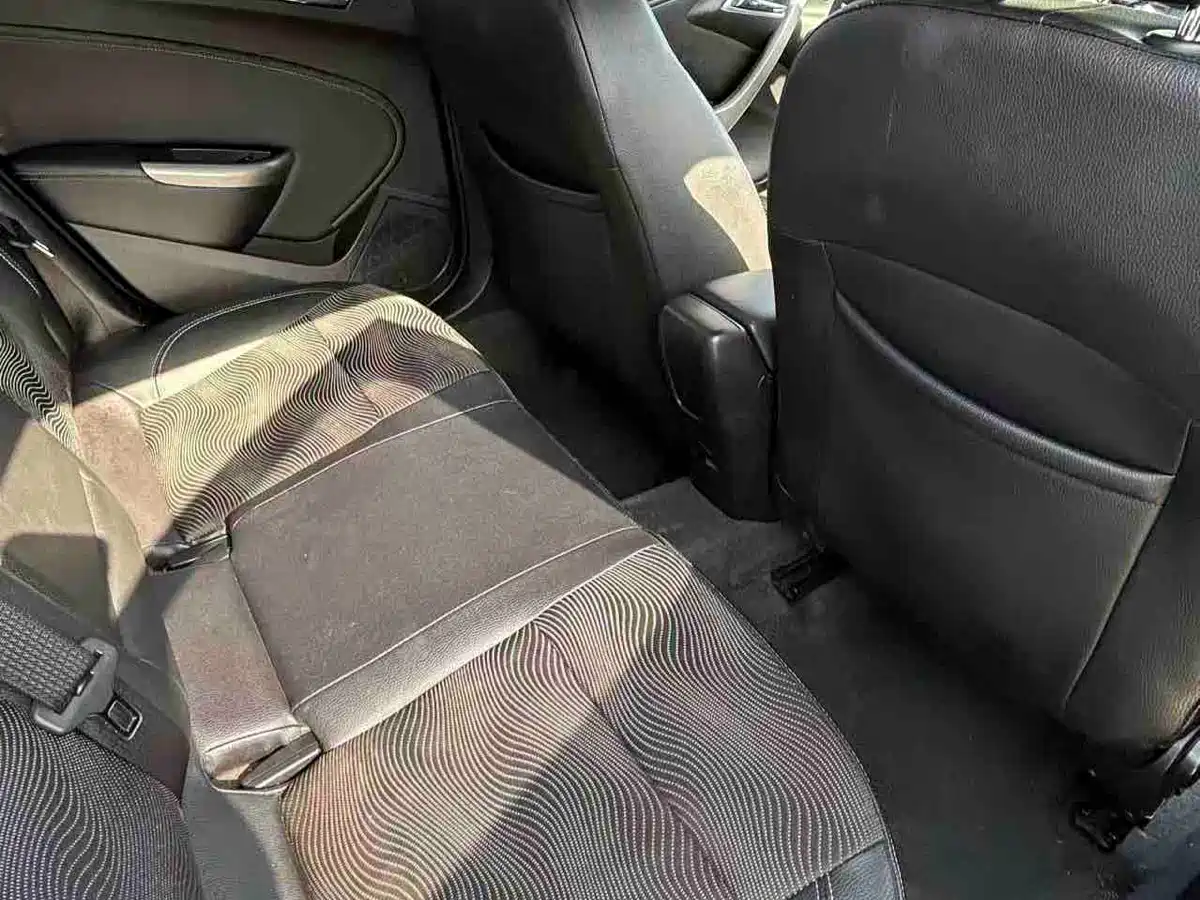 Buick Excelle 2014 XT 1.6L Automatic Fashion фото 10