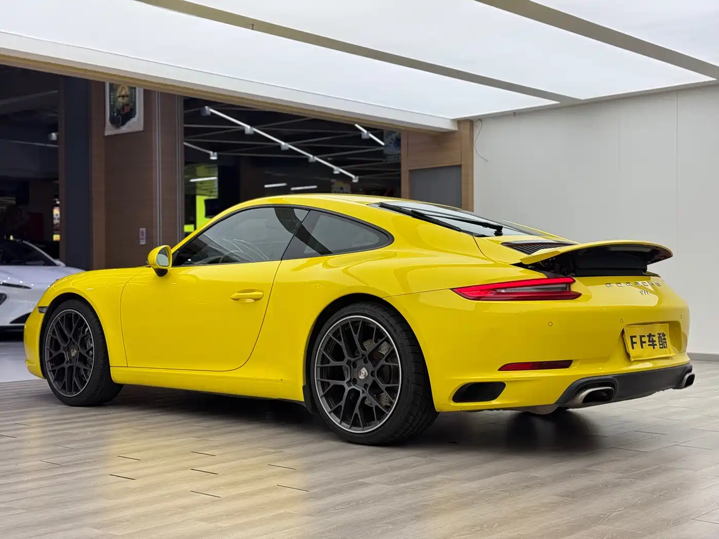 Porsche 911 2016 Carrera 3.0T фото 4