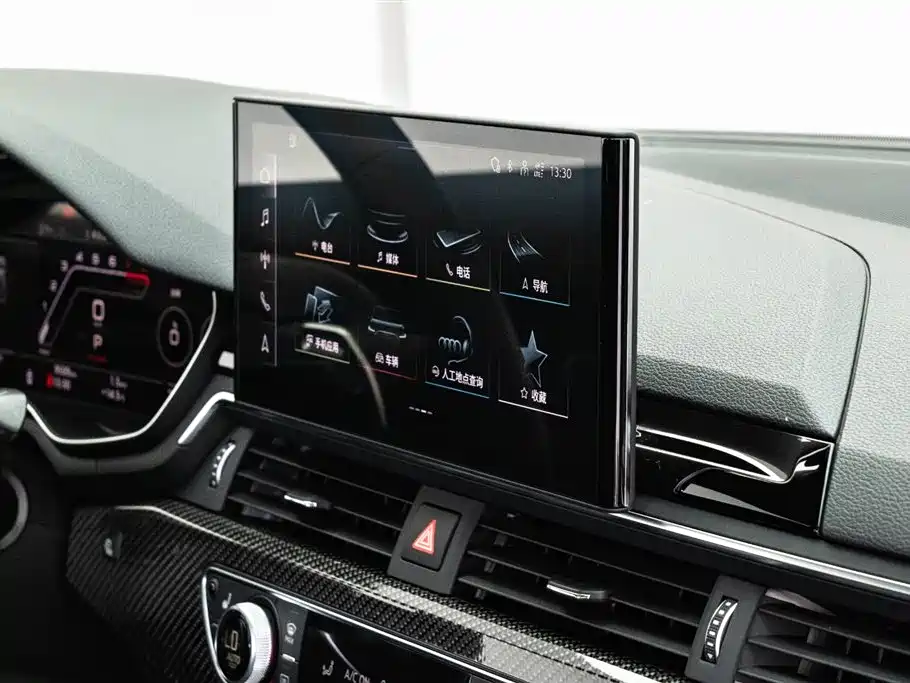 Audi RS 5 2023 Model RS 5 2.9T Sportback Dark Gold Edition фото 15