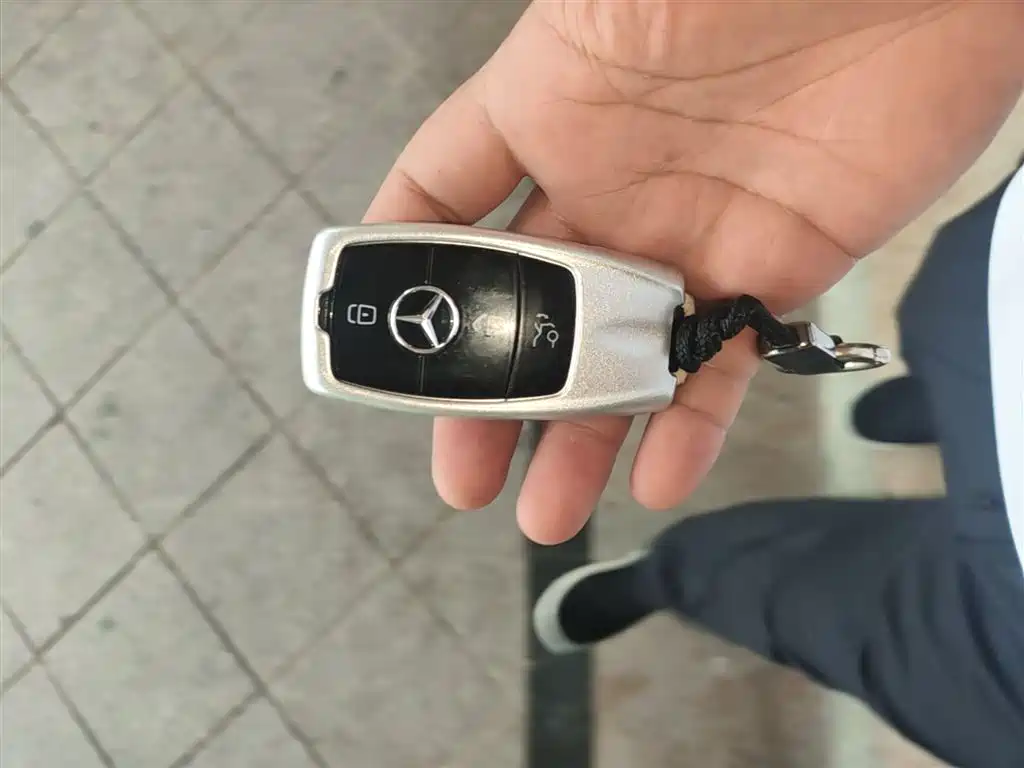 Mercedes-Benz E-Class 2016 E 300 L Fashion Type фото 9