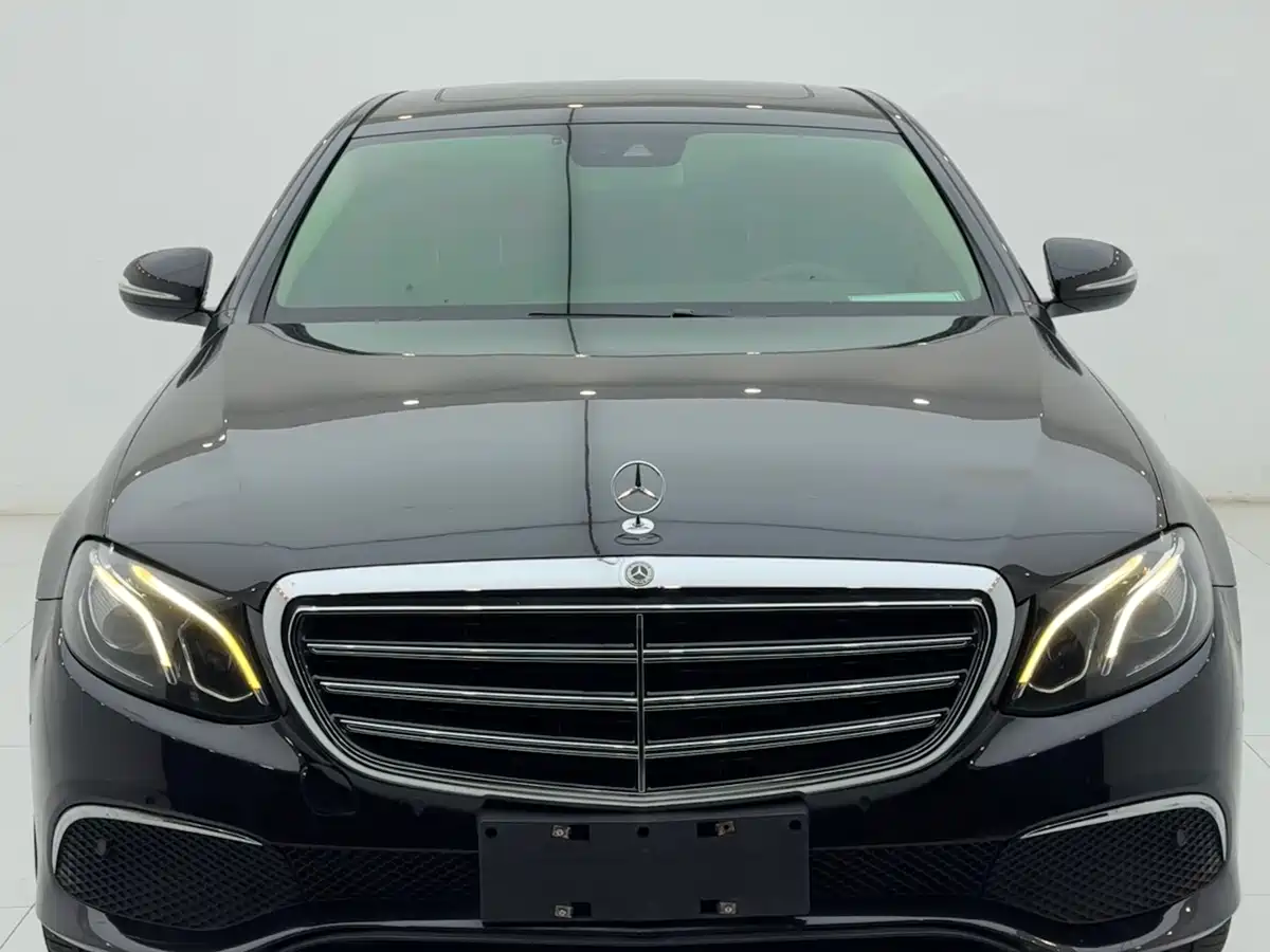 Mercedes-Benz E-Class 2017 E 300 L Sport Fashion фото 2
