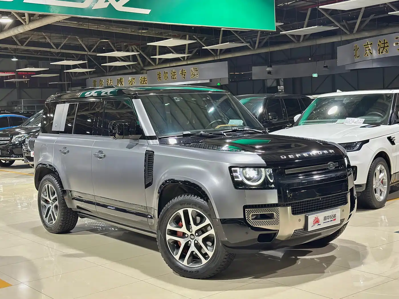 Land Rover Defender 2022 110 P400 X фото 5