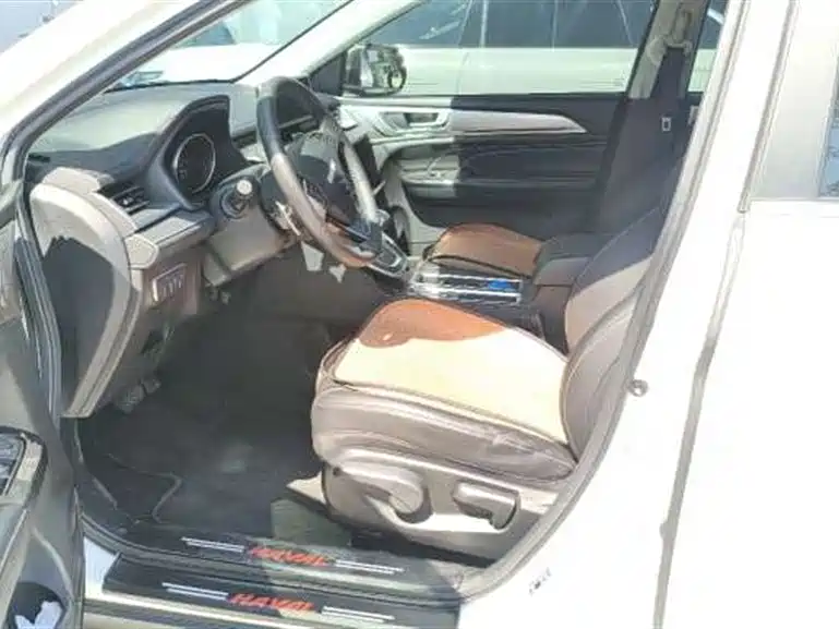 Haval M6 2023 2021 PLUS 1.5T DCT Luxury Smart Connect