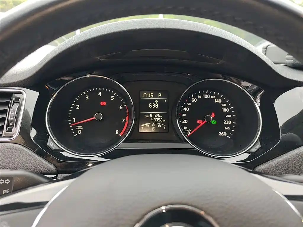 Volkswagen Sagitar 2018 1.6L Automatic Comfort фото 12