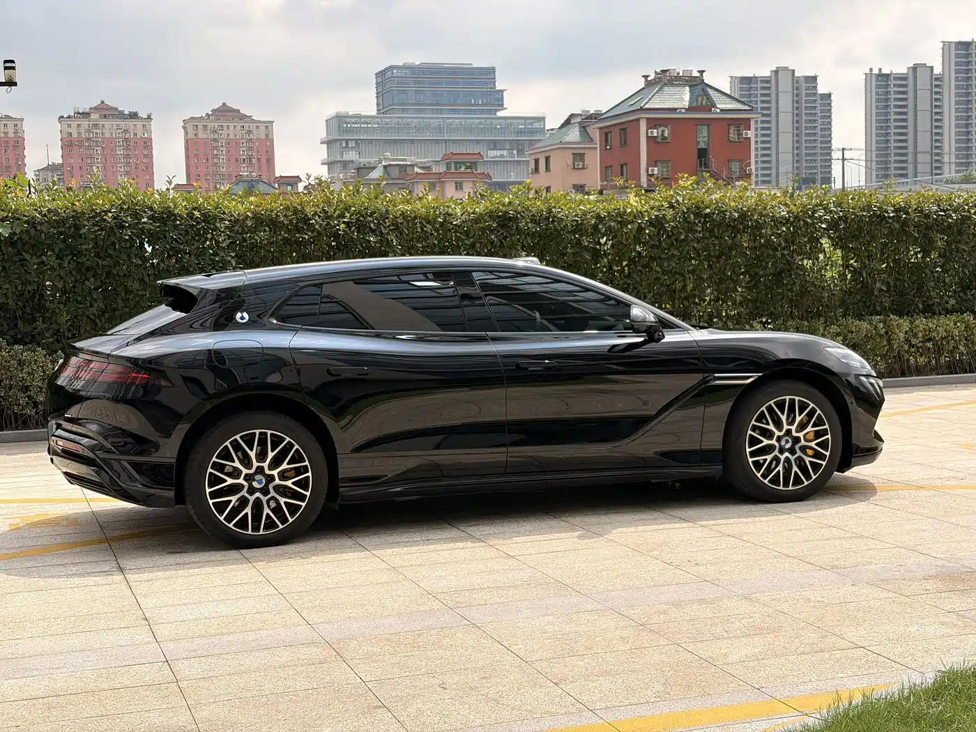 Denza Z9GT 2026 2026 Model Flash Charge Honor Edition