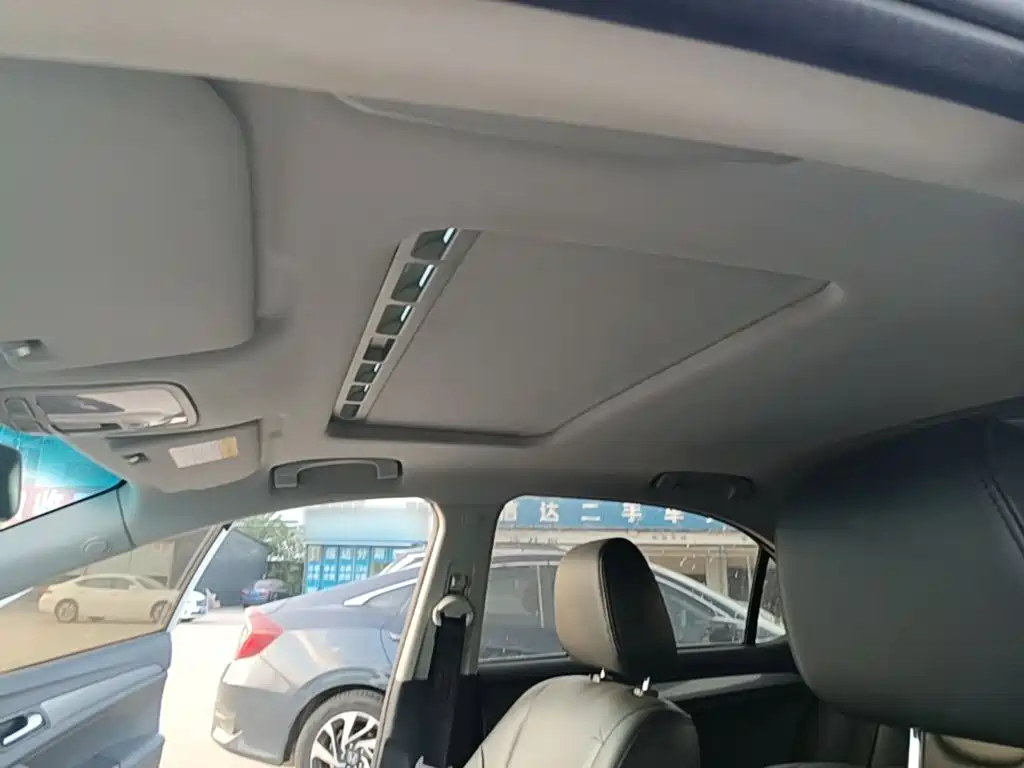 Roewe 360 2018 2018 PLUS 1.5L Automatic Exclusive Edition