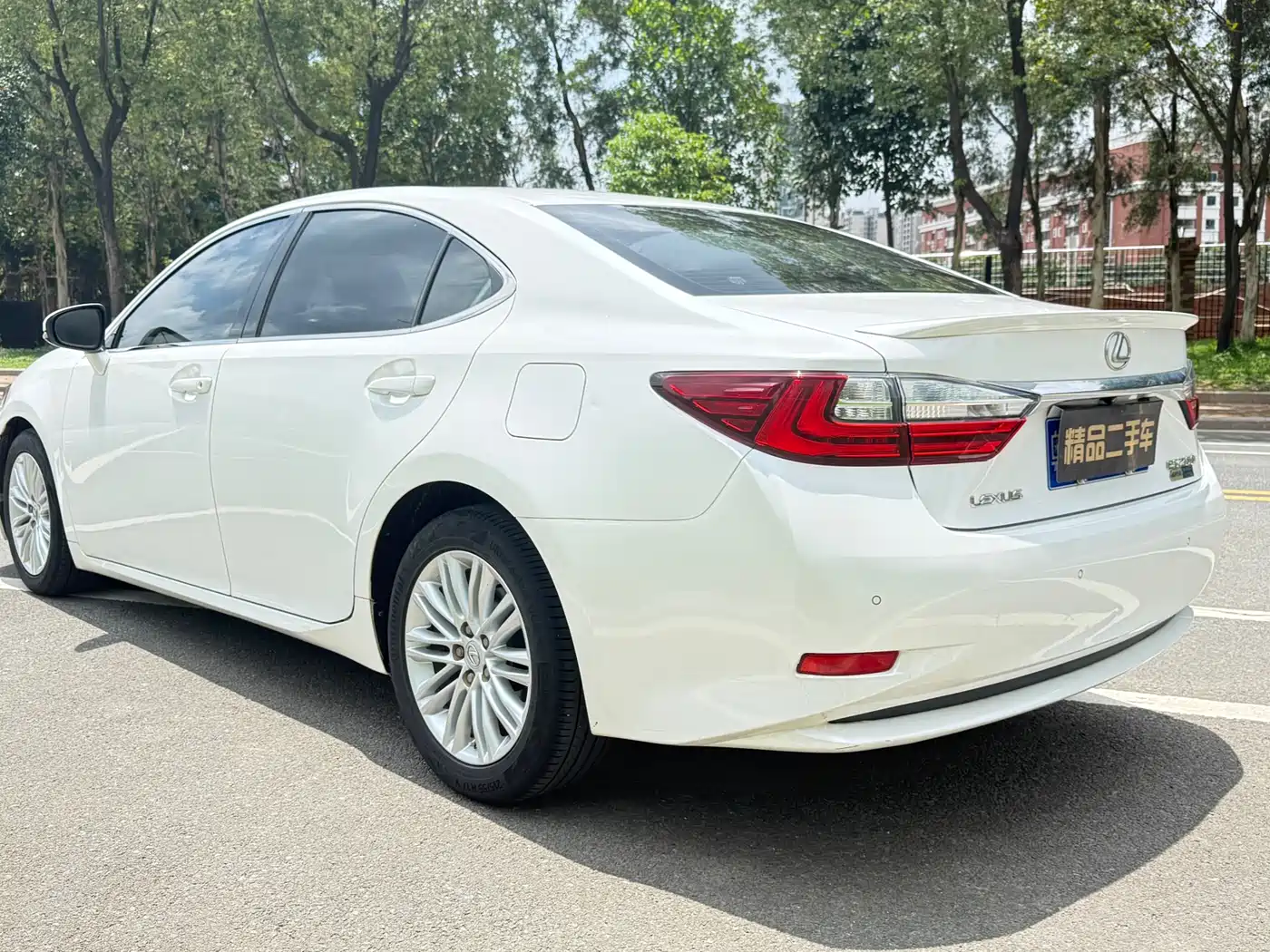 Lexus ES 2015 200 Elite Edition фото 5