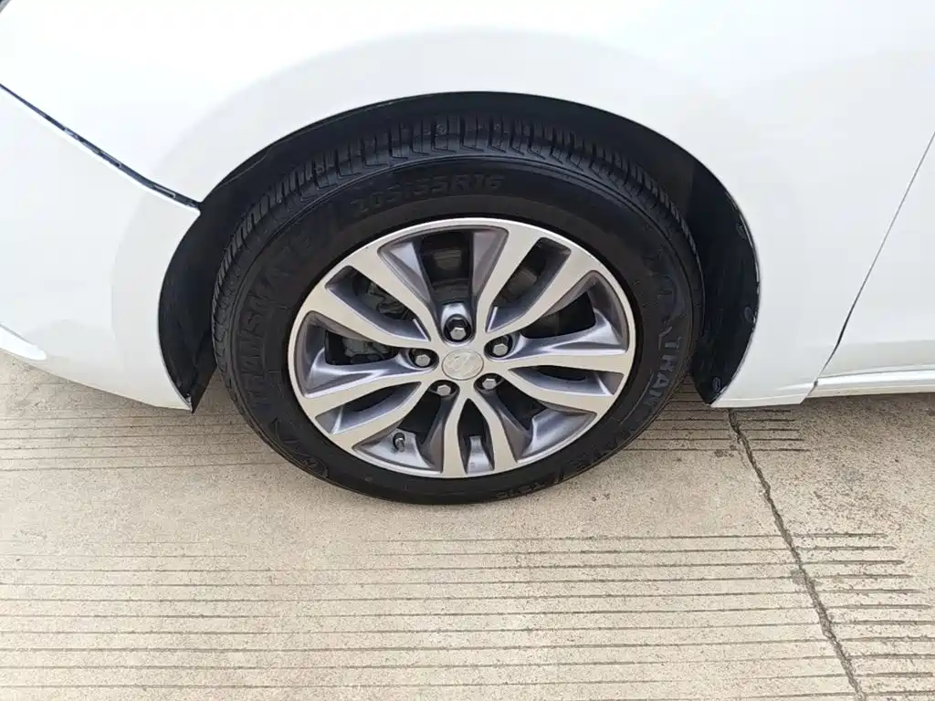 Buick Excelle 2023 2021 Facelift 1.3T Auto Mild Hybrid Progressive