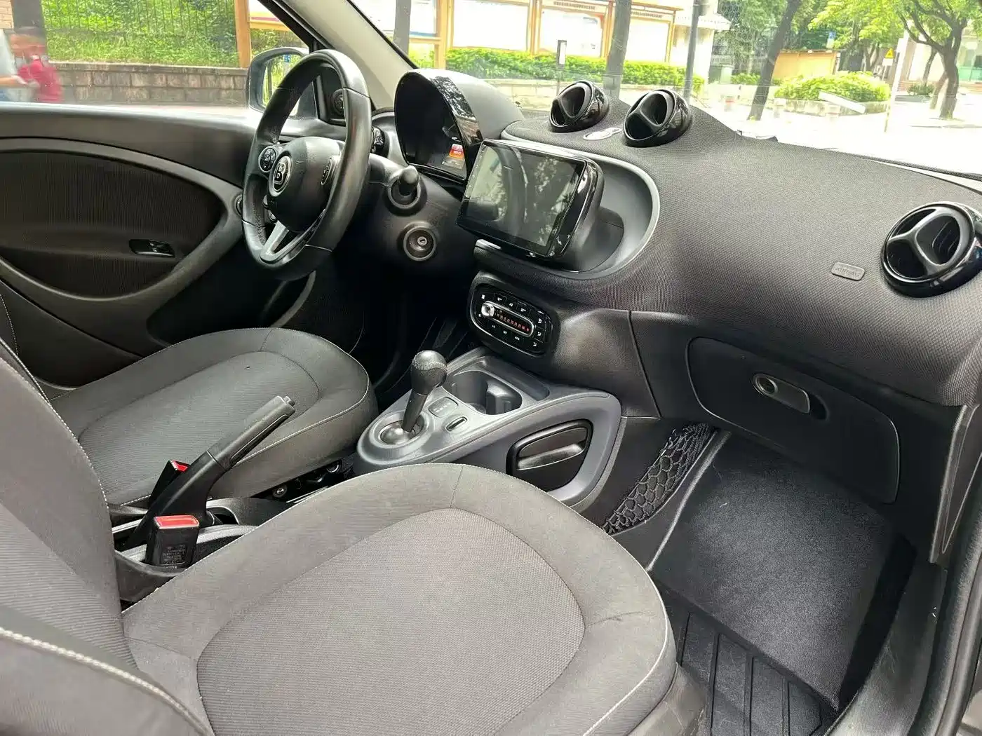 smart forfour 2018 2018 1.0L 52kW Passion Edition