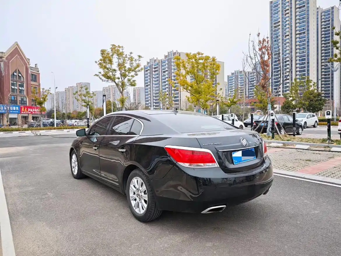 Buick LaCrosse 2012 2.4L SIDI Elegance Edition фото 8
