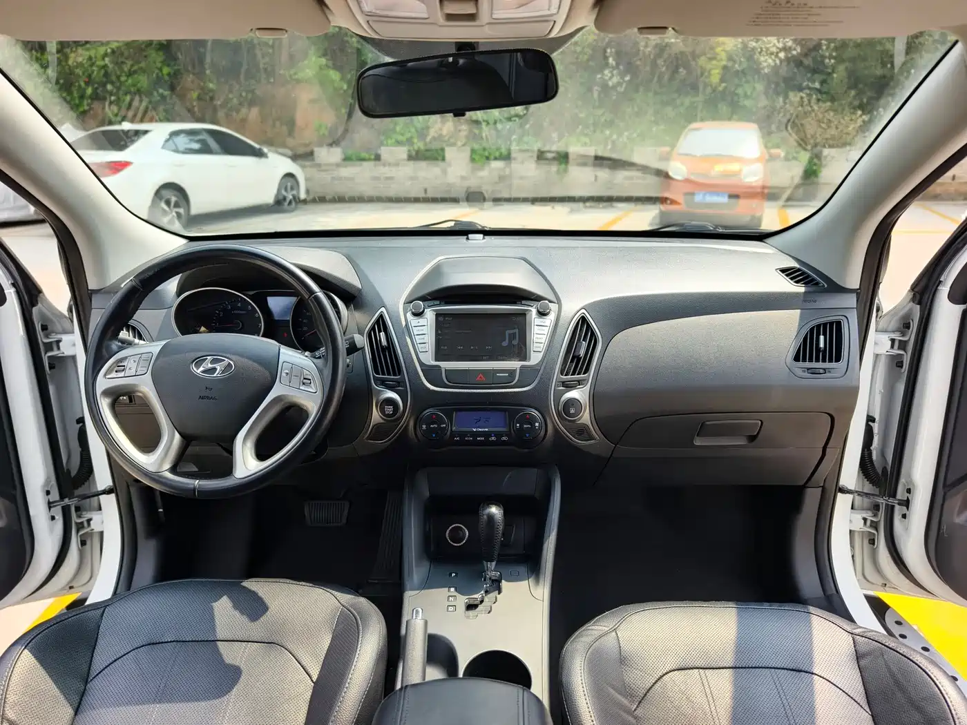 Hyundai Beijing Hyundai ix35 2015 2.0L Automatic 2WD Smart Type China IV фото 18