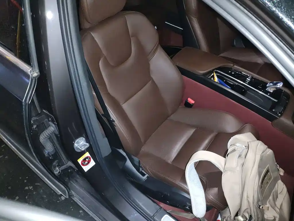 Фото 20 - Volvo S90