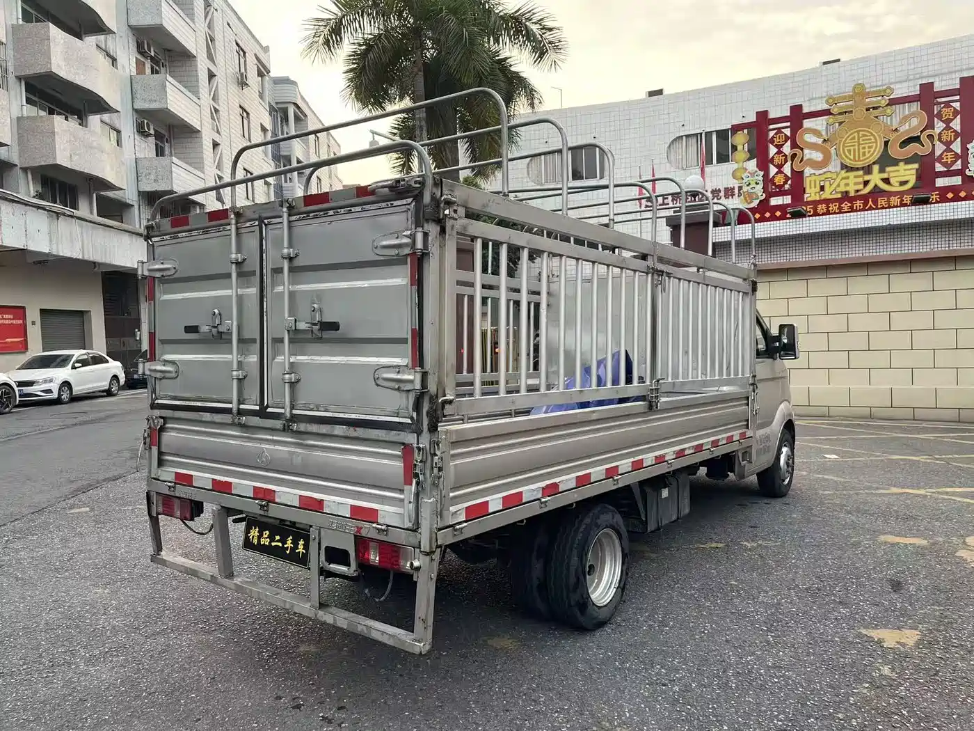 Changan Kuayue Kuayue King X5 2025 2022 1.6L Comfort Truck Single-row Dual-rear-wheel 3400mm Wheelbase 3.4m DAM16KR