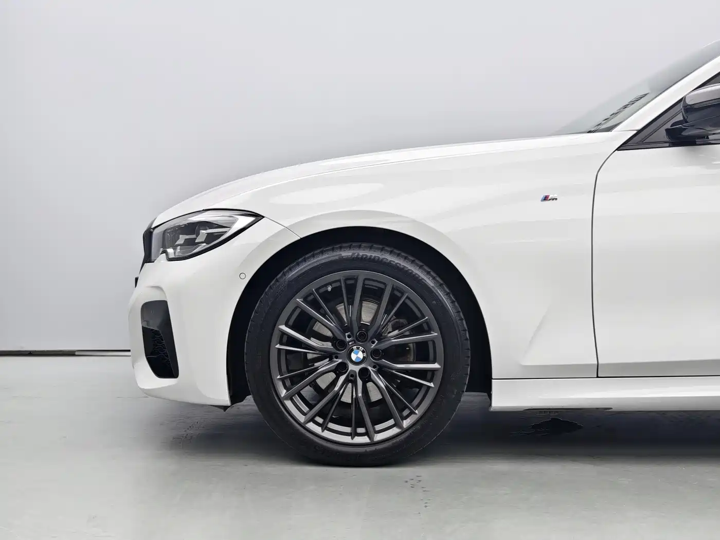 BMW 3 Series 2020 325i M Sport Black Night Package фото 6