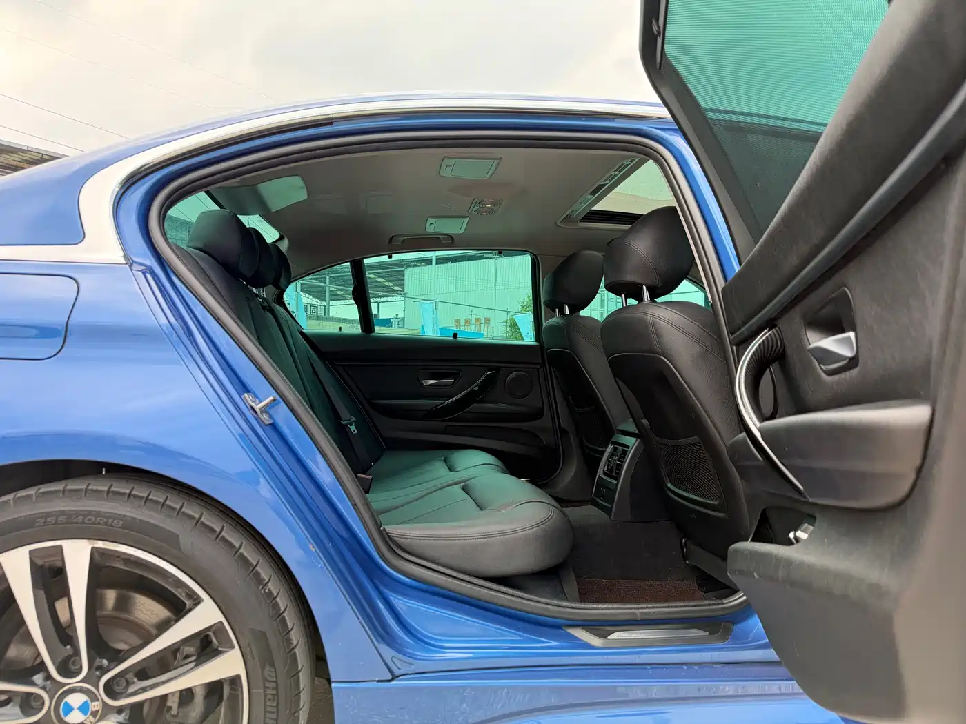 BMW 3 Series 2019 320Li M Sport Package фото 16