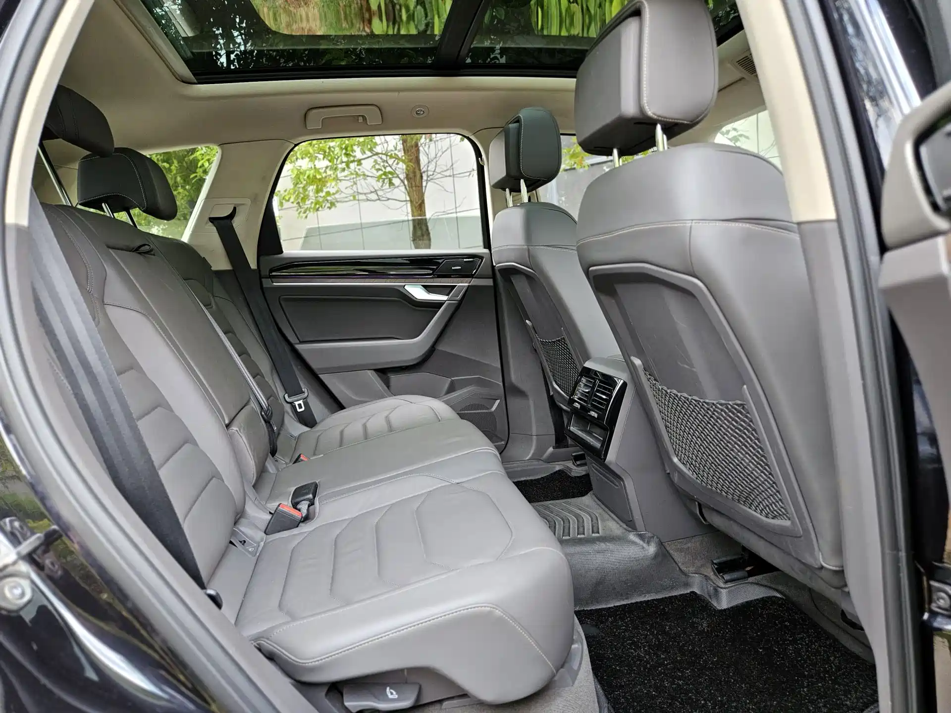 Фото 17 - Volkswagen Touareg