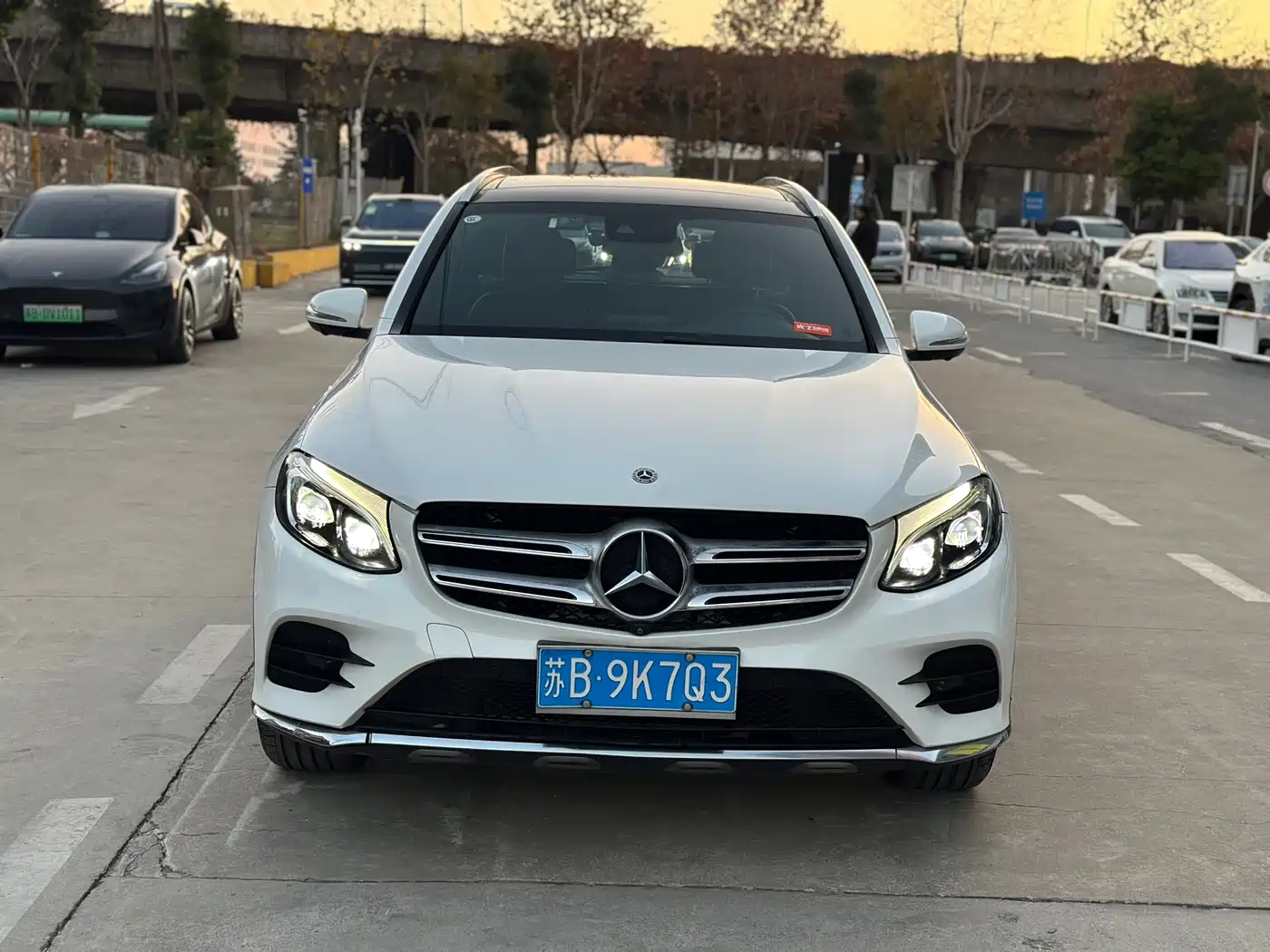 Mercedes-Benz GLC 2018 GLC 300 4MATIC Dynamic фото 2