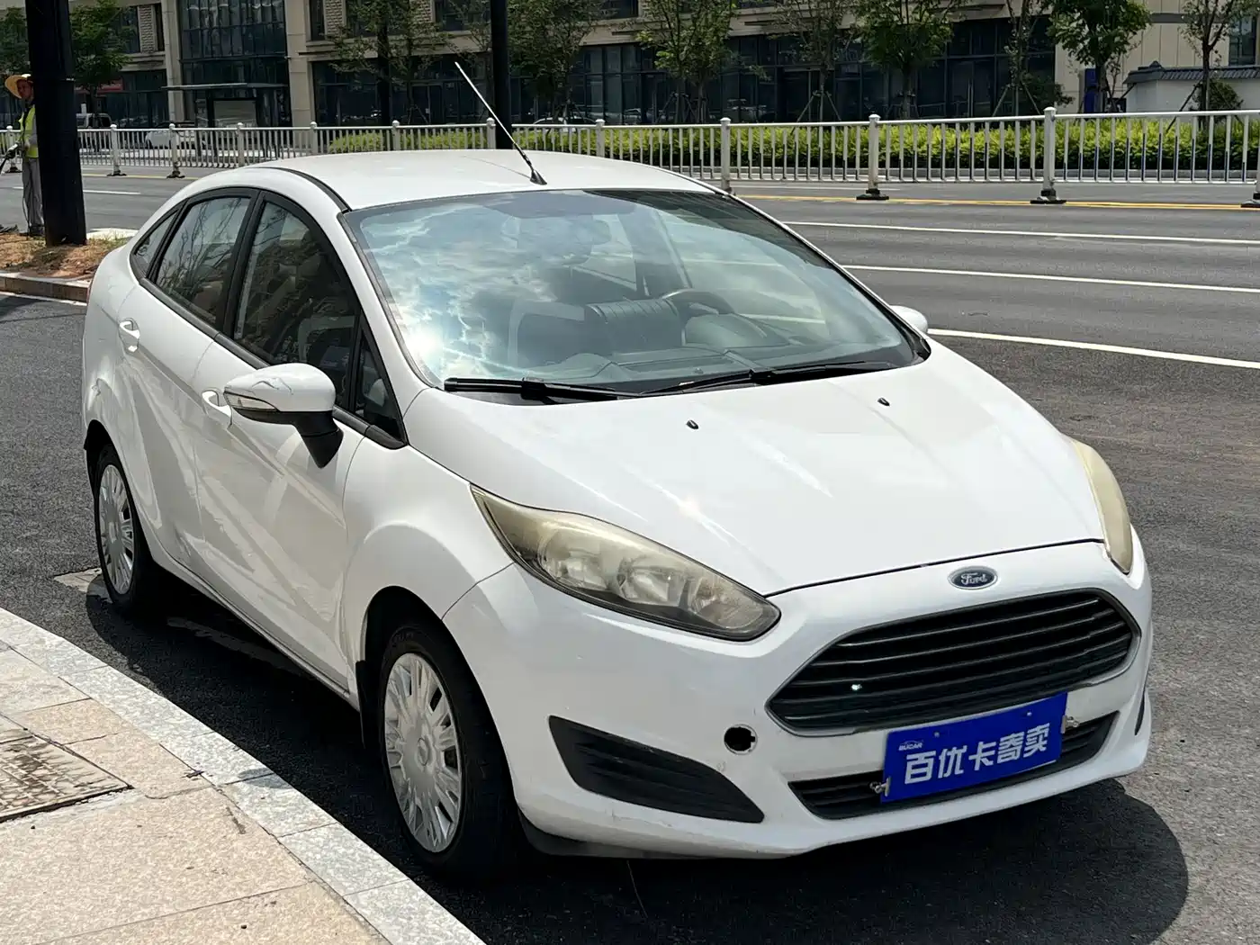 Ford Fiesta 2014 2013 Sedan 1.5L Manual Trend