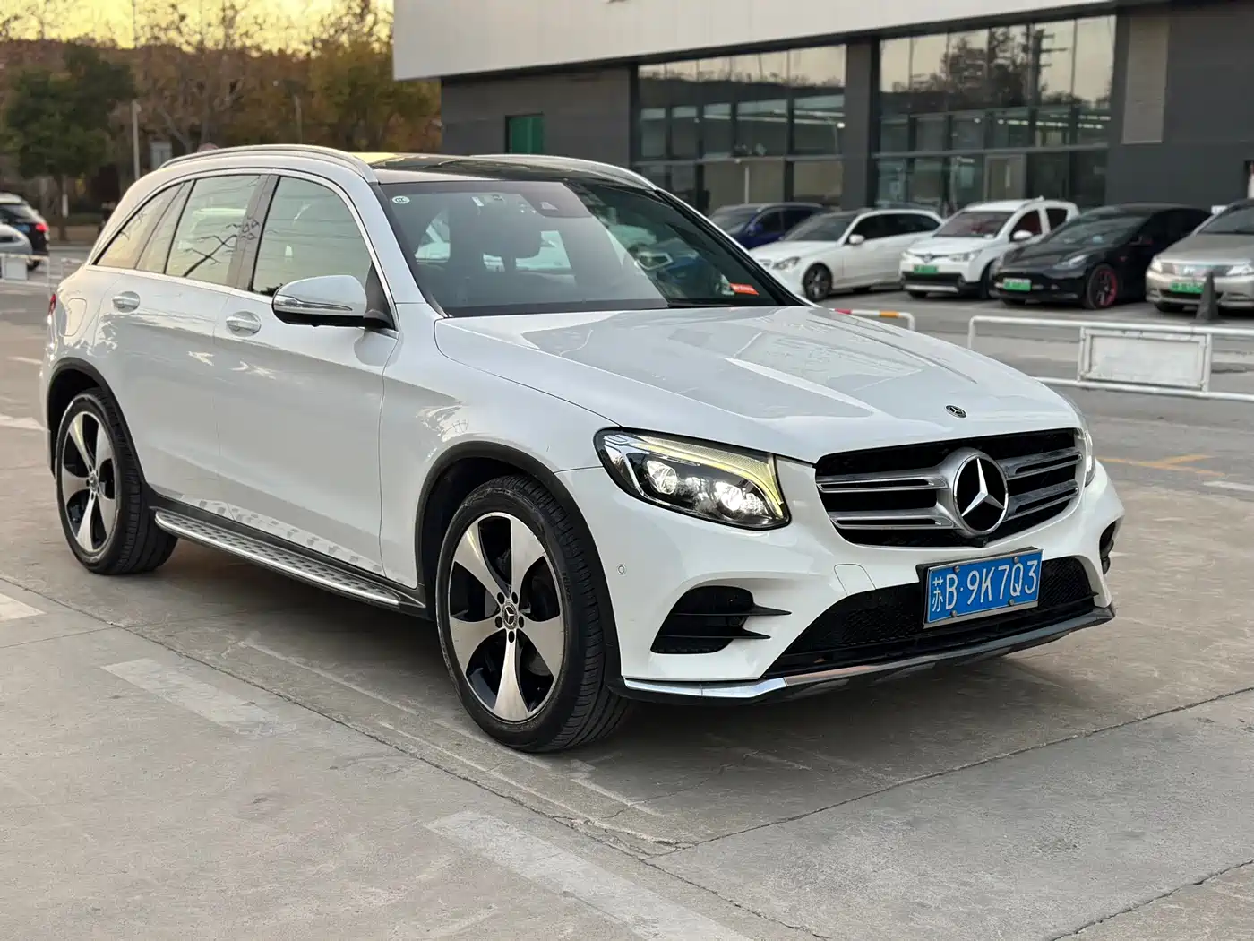 Mercedes-Benz GLC 2018 GLC 300 4MATIC Dynamic фото 3