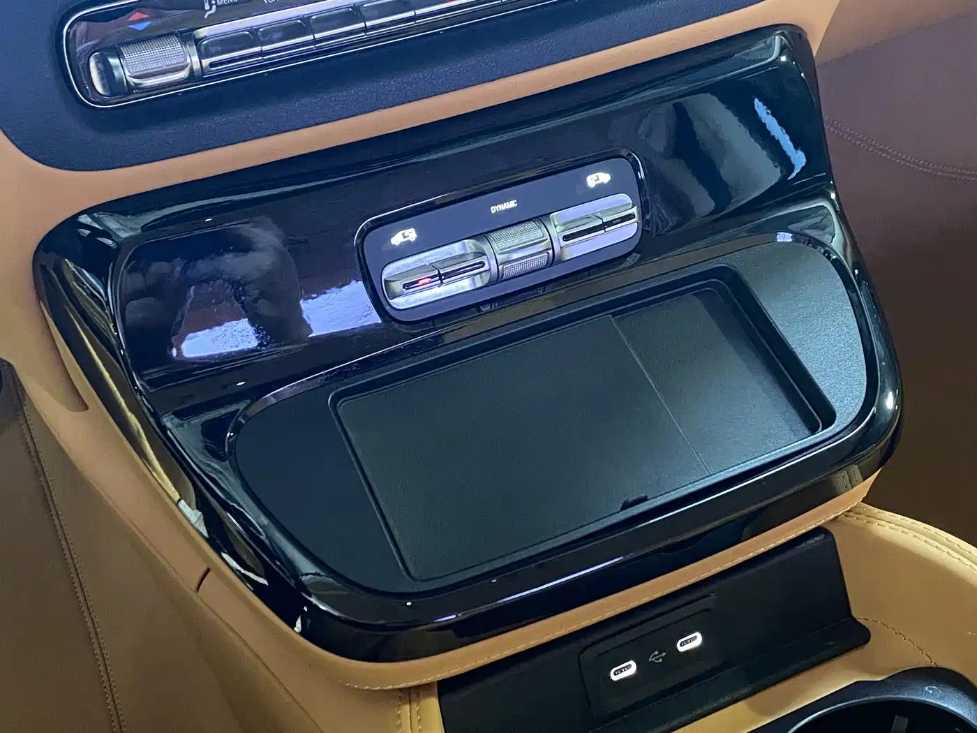 Mercedes-Benz Vito 2024 2.0T Business 7-Seater фото 6