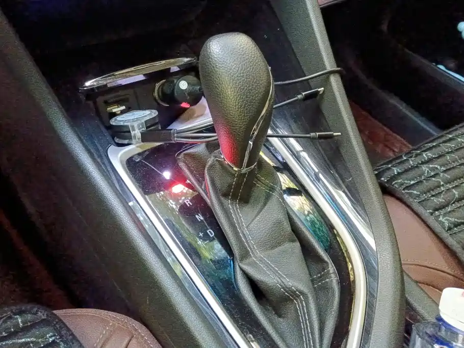 Buick GL6 2018 2019 Model 18T 6-Seater Connected Luxury Version China V