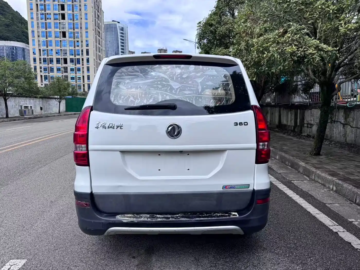Dongfeng Fengguang Fengguang 360 2015 2015 Model 1.5L Manual Comfort 5-seater China IV