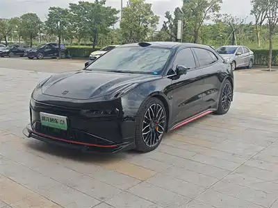 Zeekr 001