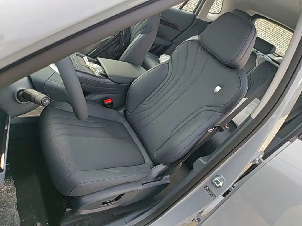 Geely Galaxy Galaxy E5 2026 2026 530km Voyager Edition