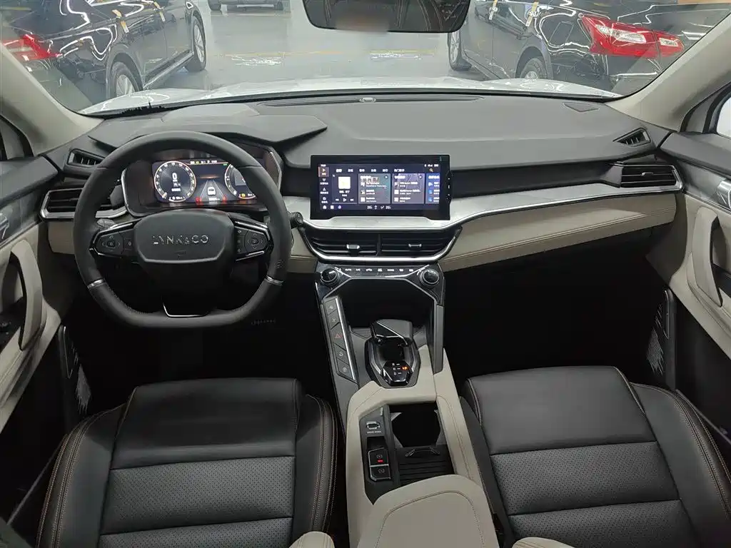 Lynk & Co 06 EM-P 2020 PHEV Plus фото 6