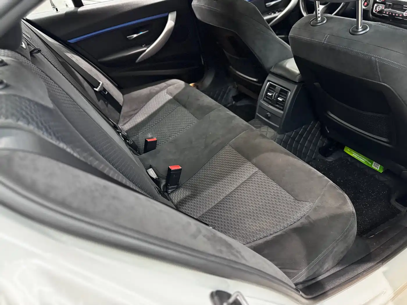BMW 3 Series 2018 320i M Sport Package фото 28