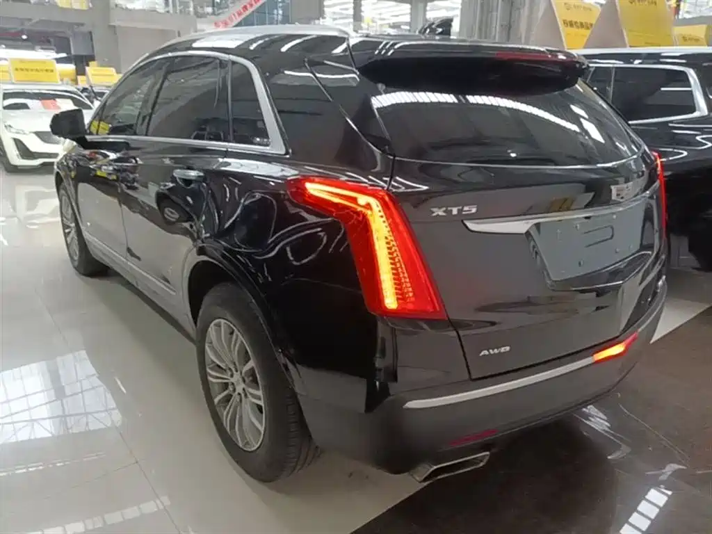 Cadillac XT5 2018 28T 4WD Luxury фото 5