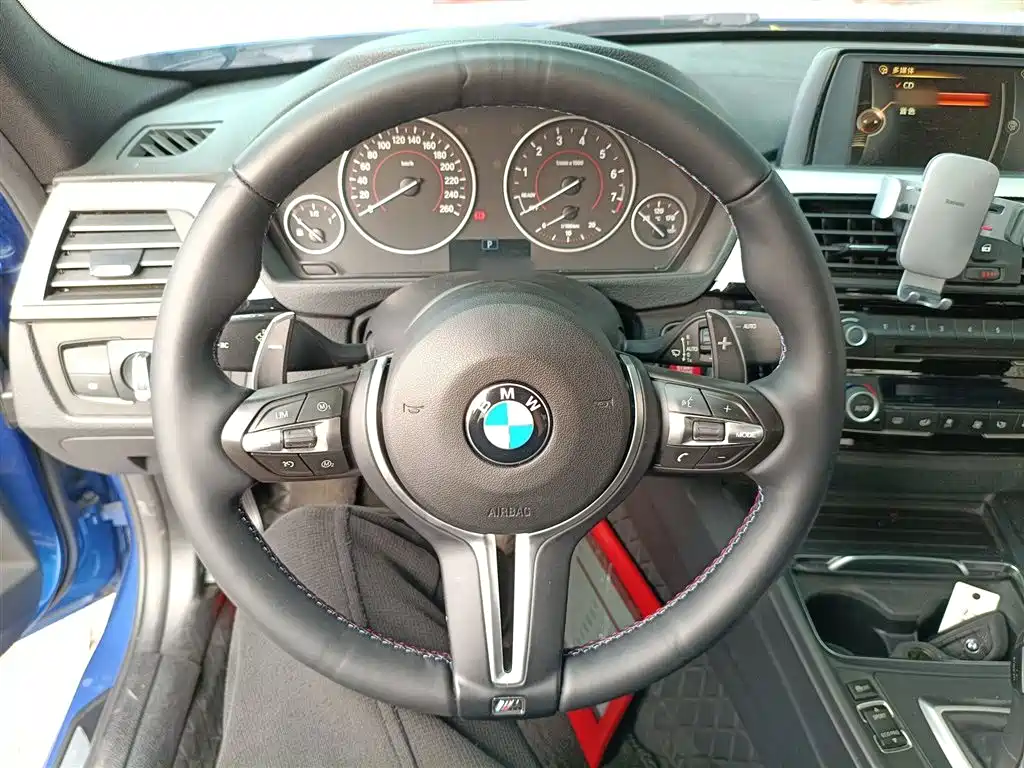 BMW 3 Series 2017 320i M Sport фото 11