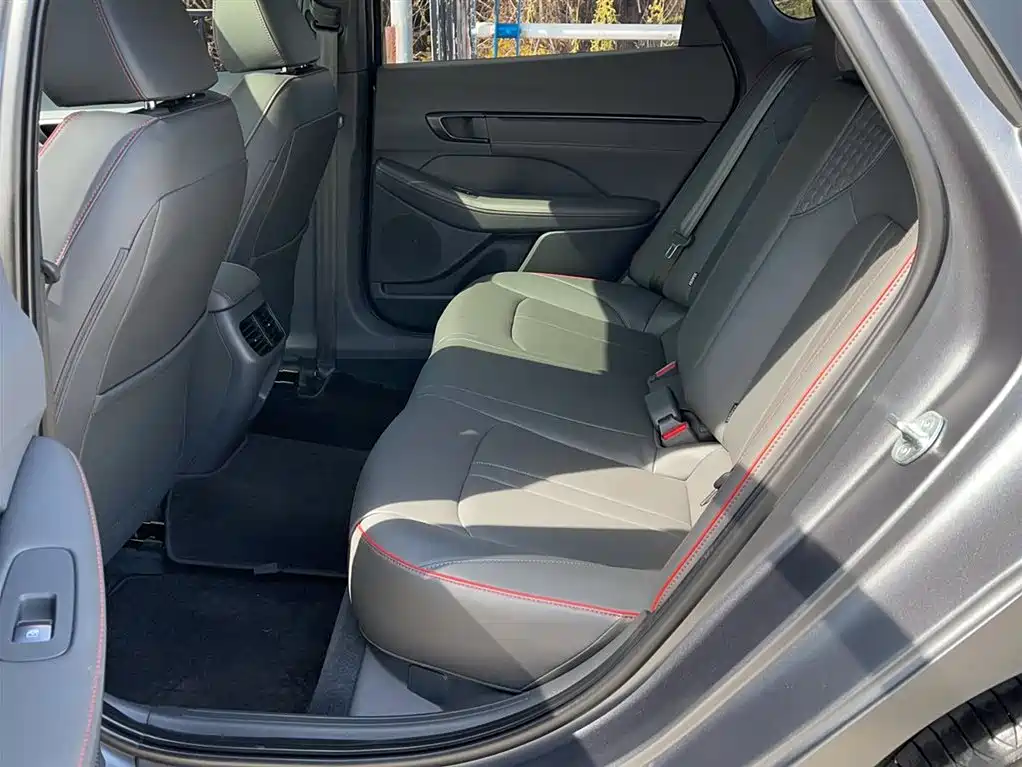Hyundai Sonata 2022 380TGDi Automatic 20th Anniversary Edition фото 23