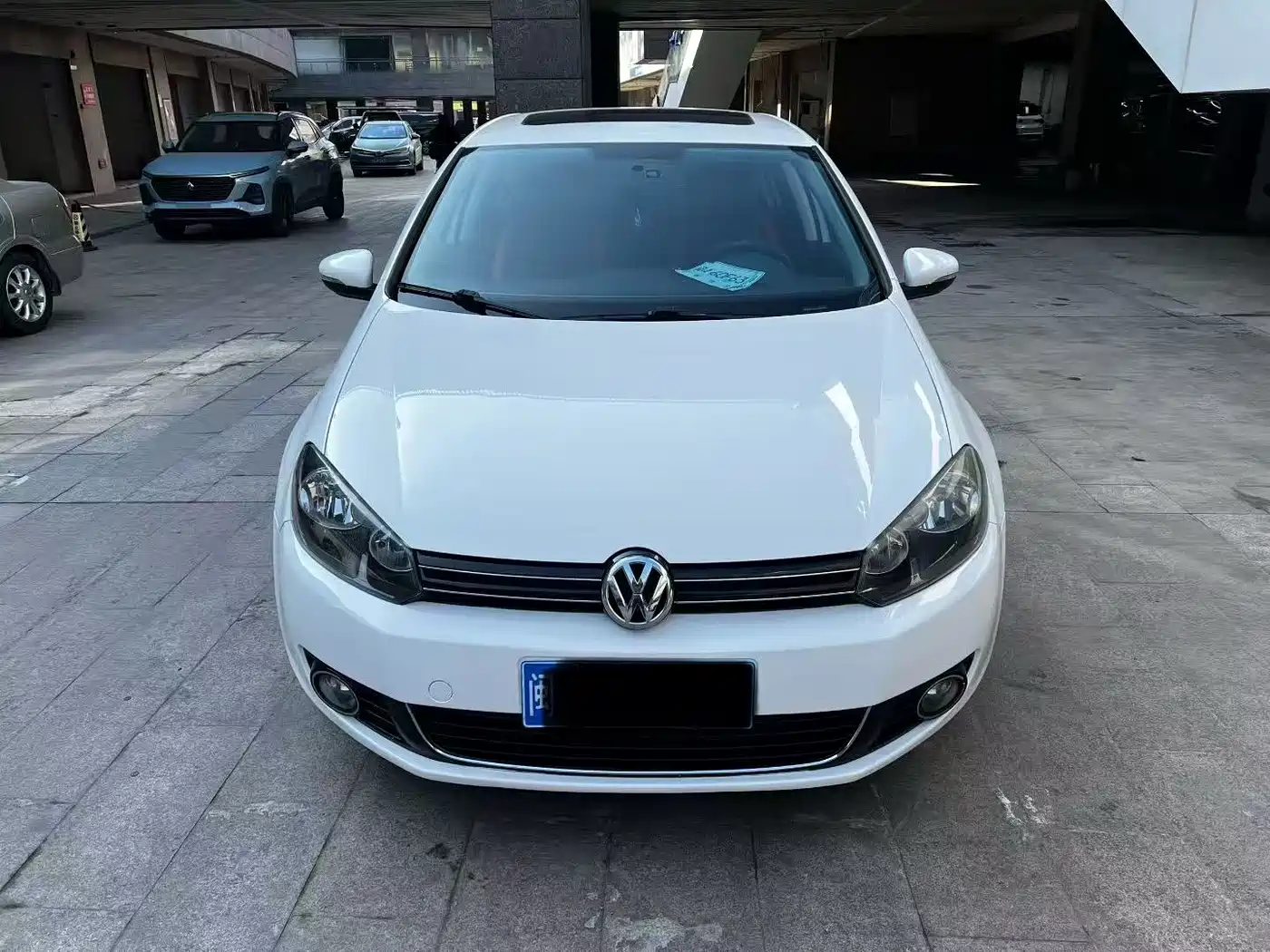 Volkswagen Golf 2012 1.6 Manual Fashion Type фото 2