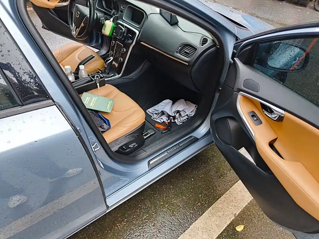 Volvo V40 2019 2019 T3 Momentum
