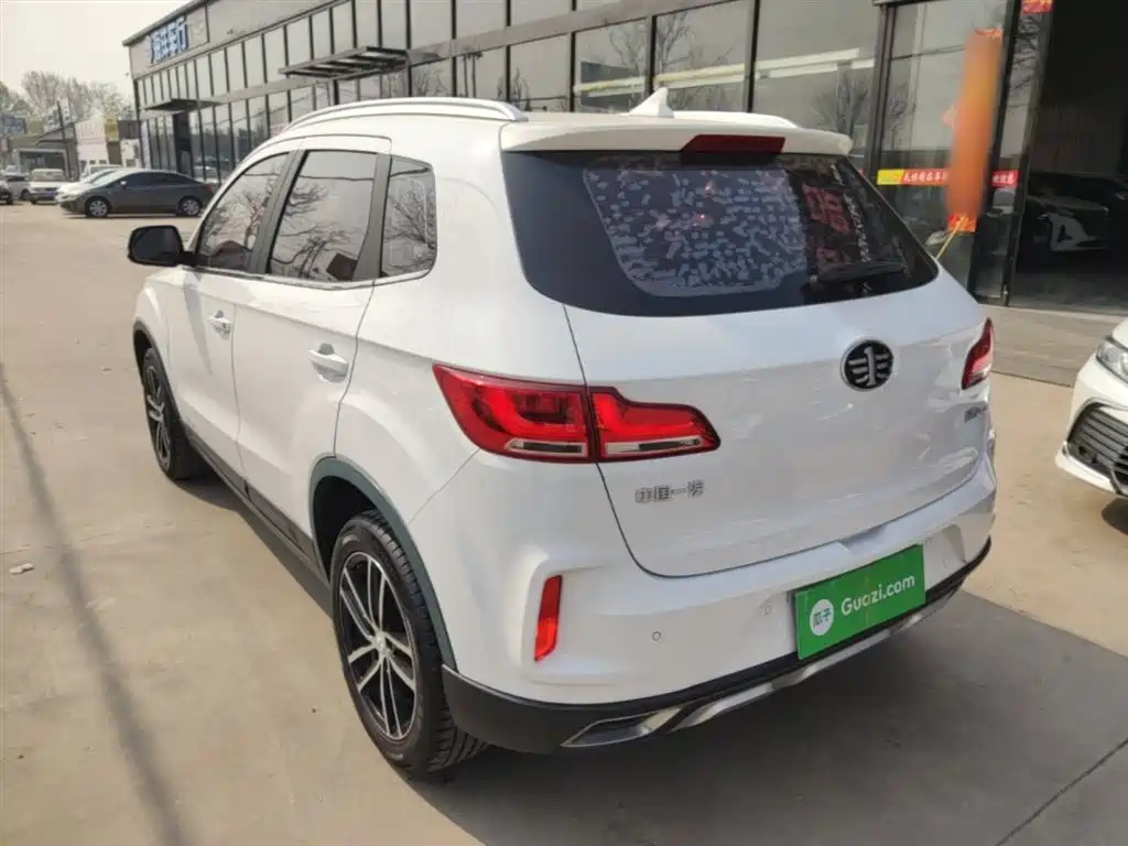 Besturn X40 2017 2017 1.6L Manual Luxury