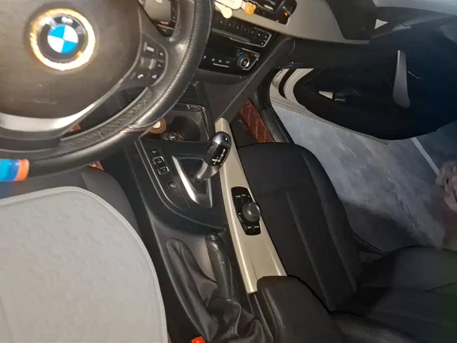 BMW 3 Series GT 2017 320i Luxury Design Package фото 16