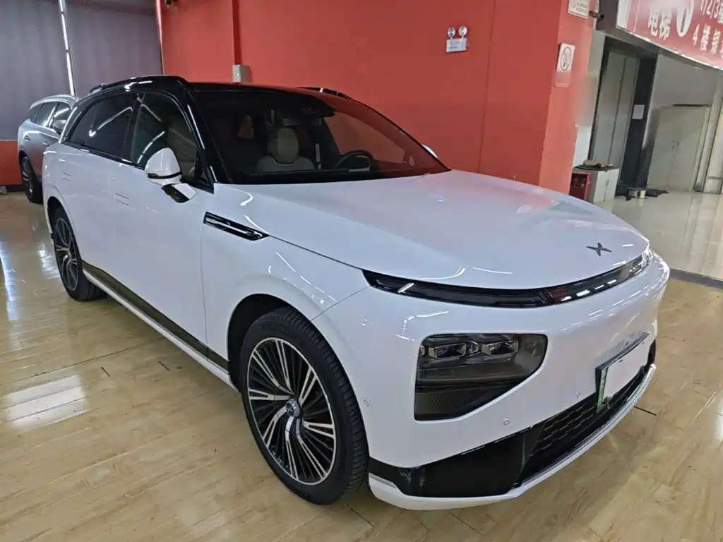 Фото 4 - XPeng G9