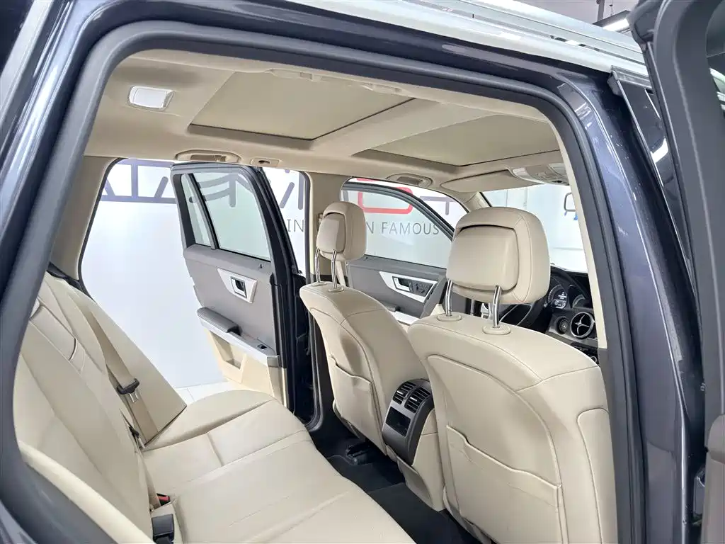 Mercedes-Benz GLK-Class 2013 GLK 300 4MATIC Dynamic Sunroof фото 14